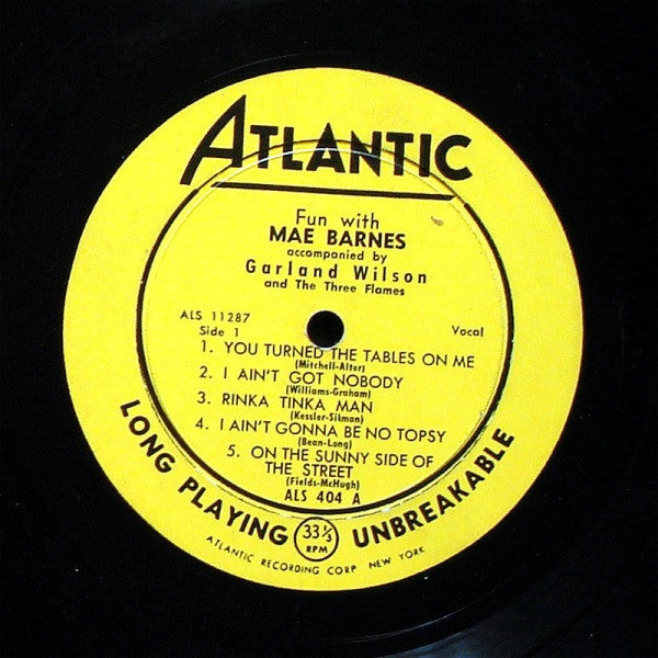 Mae Barnes Accompanied By Garland Wilson And The Three Flames - Fun With Mae Barnes - LP